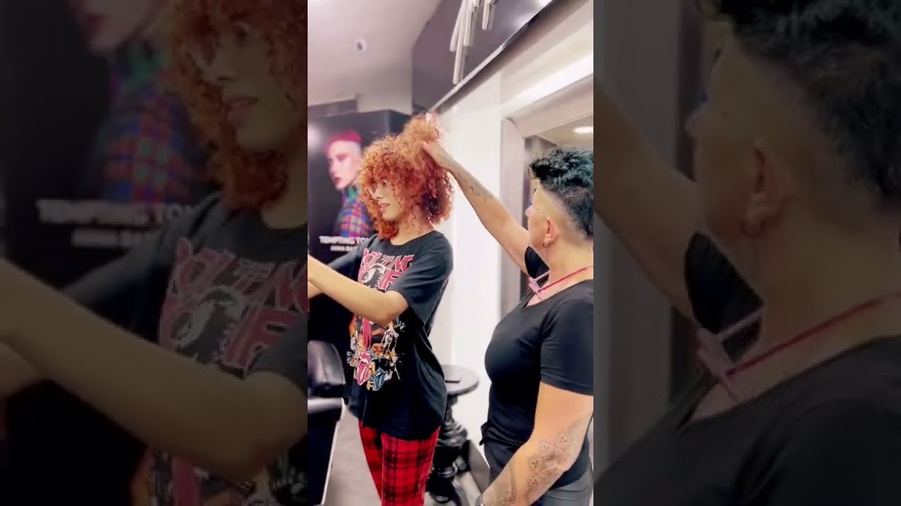 Cómo cortar el pelo rizado en seco: qué sustituye a la geometría cuando no puedes fiarte del patrón