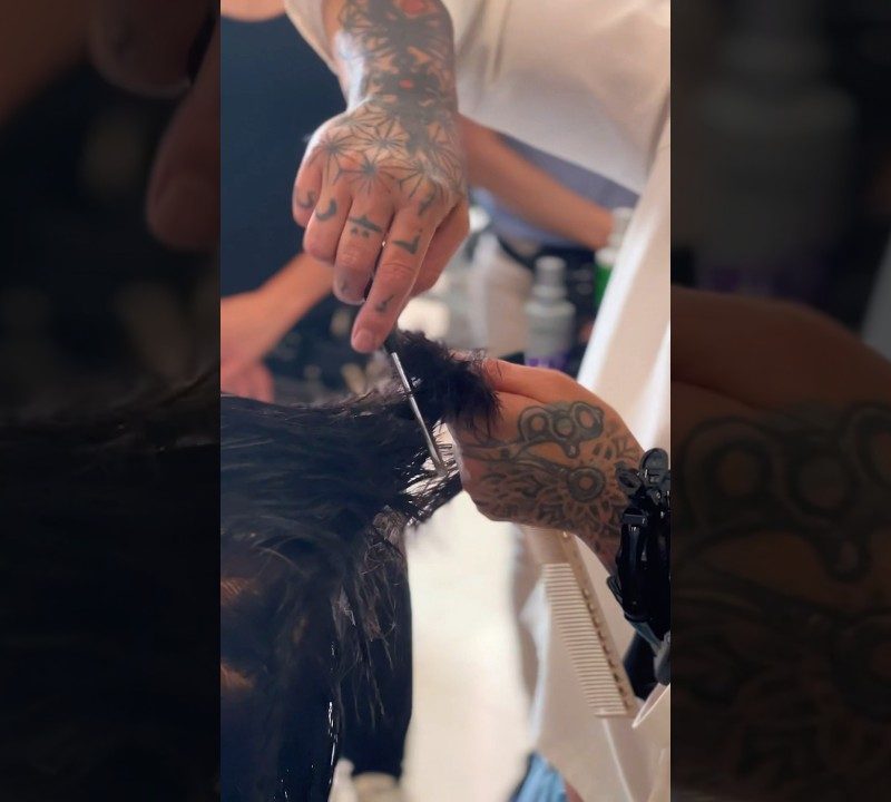 Cómo subir los precios de la peluquería sin perder clientas: la mejora que sí lo justifica
